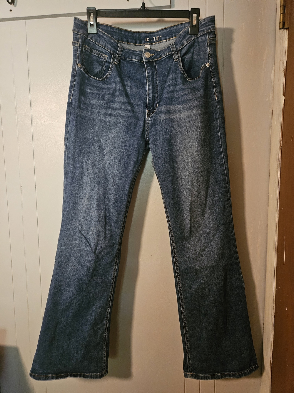 No Boundaries Women's Blue Bootcut Jeans